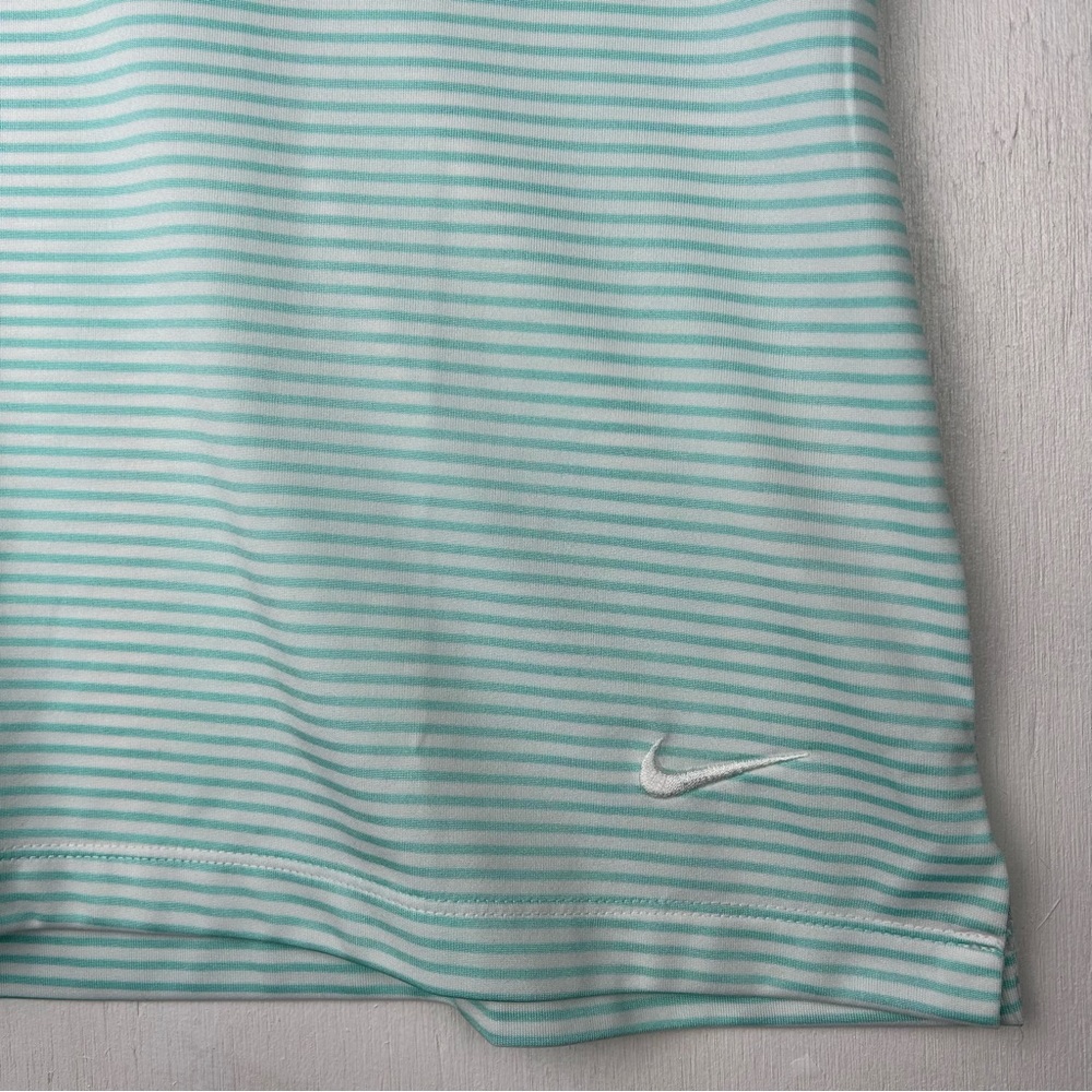 **SOLD**Nike | NIKEGOLF women’s sleeveless blue/green shirt top 1/4 button polo - Picture 11 of 16
